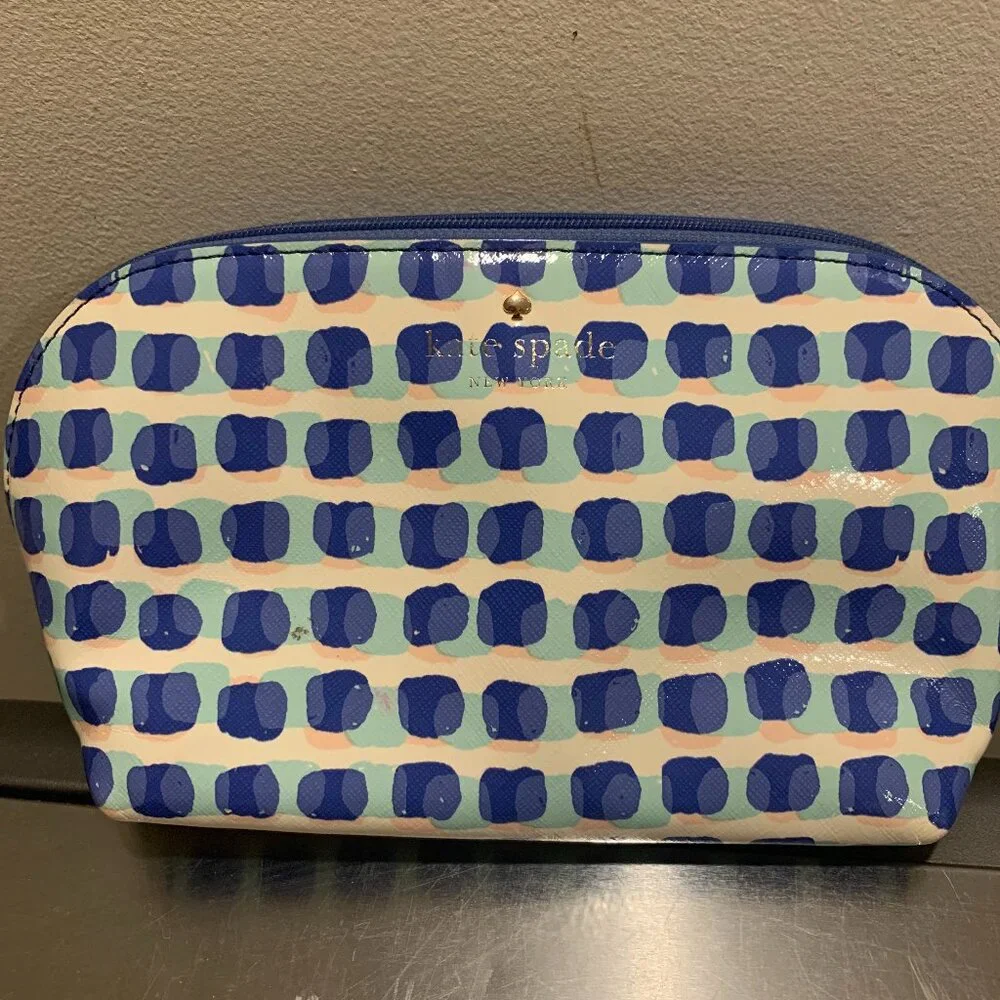 Kate Spade~ Make-Up Bag - Picture 14 of 15